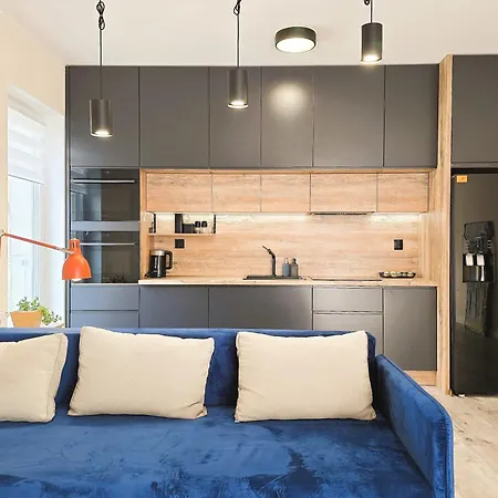 Marina Deluxe Ii - Garaz Podziemny, Widok Na Jezioro Z Kazdego Z 3 Pokoi, 70 M2, Netflix