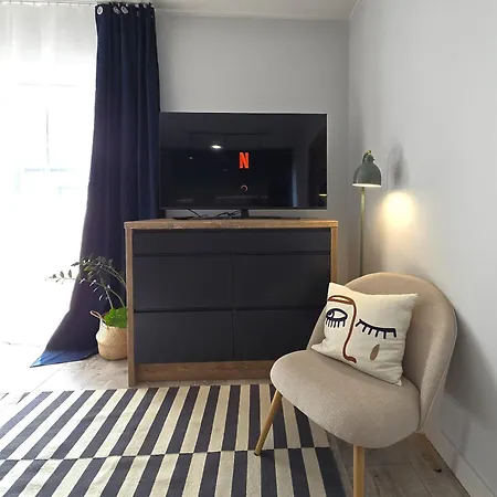 Marina Deluxe Ii - Garaz Podziemny, Widok Na Jezioro Z Kazdego Z 3 Pokoi, 70 M2, Netflix Daire