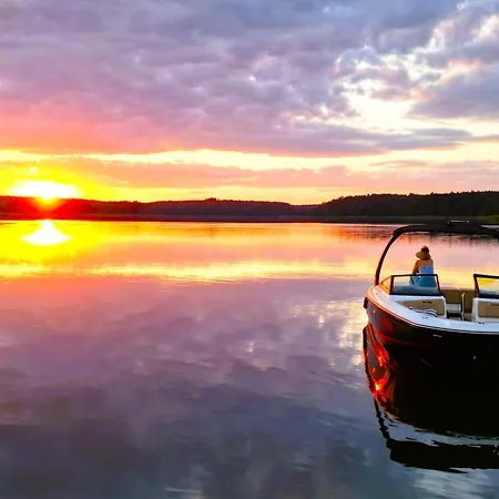 Marina Deluxe Ii - Garaz Podziemny, Widok Na Jezioro Z Kazdego Z 3 Pokoi, 70 M2, Netflix * Iława