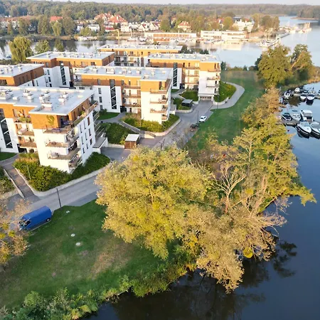 Apartment Marina Deluxe Ii - Widok Na Jezioro Z Kazdego Z 3 Pokoi, 70 M2, Netflix
