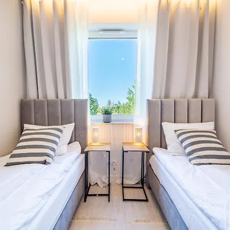 Marina Deluxe Ii - Garaz Podziemny, Widok Na Jezioro Z Kazdego Z 3 Pokoi, 70 M2, Netflix شقة ايوافا