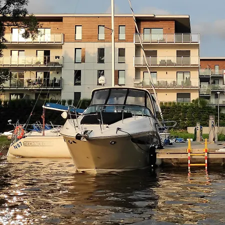 Marina Deluxe Ii - Garaz Podziemny, Widok Na Jezioro Z Kazdego Z 3 Pokoi, 70 M2, Netflix Appartement