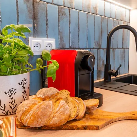 Marina Deluxe Ii - Garaz Podziemny, Widok Na Jezioro Z Kazdego Z 3 Pokoi, 70 M2, Netflix