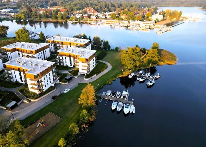 Marina Deluxe Ii - Garaz Podziemny, Widok Na Jezioro Z Kazdego Z 3 Pokoi, 70 M2, Netflix