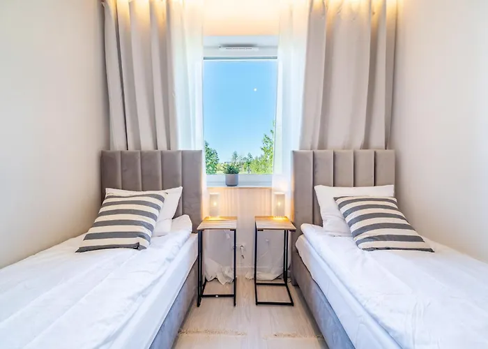 Marina Deluxe Ii - Garaz Podziemny, Widok Na Jezioro Z Kazdego Z 3 Pokoi, 70 M2, Netflix Apartment Ilawa