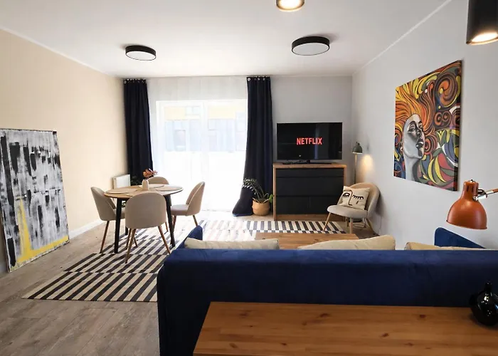 Marina Deluxe Ii - Garaz Podziemny, Widok Na Jezioro Z Kazdego Z 3 Pokoi, 70 M2, Netflix * Ilawa