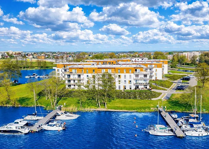 Marina Deluxe Ii - Garaz Podziemny, Widok Na Jezioro Z Kazdego Z 3 Pokoi, 70 M2, Netflix