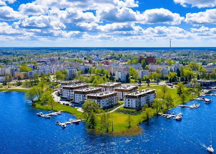 Apartment Marina Deluxe Ii - Garaz Podziemny, Widok Na Jezioro Z Kazdego Z 3 Pokoi, 70 M2, Netflix